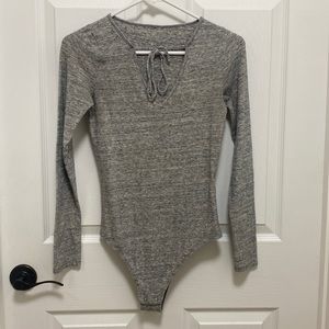 Hollister Bodysuit size M very good preowned condition long sleeves 95% cotton,